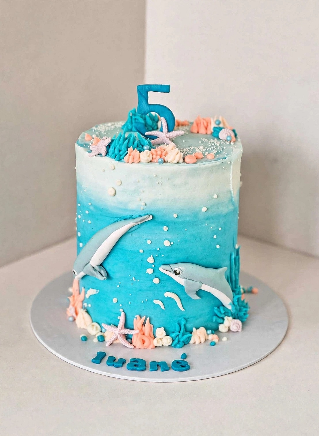 Celebration cake by Bakery Queens