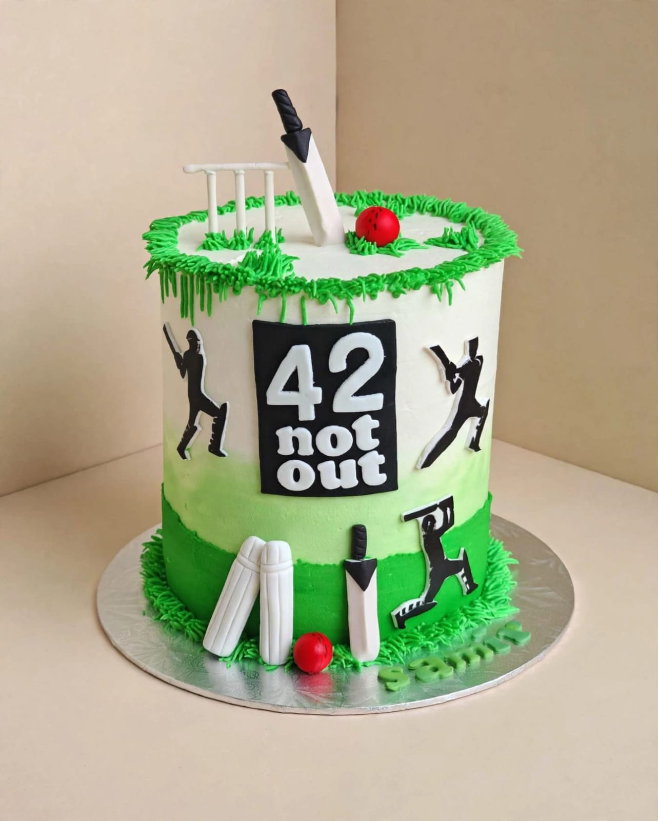 Celebration cake by Bakery Queens