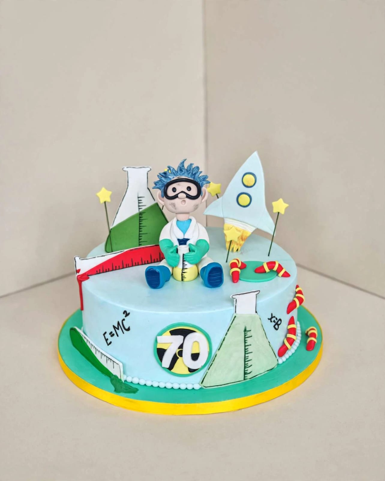 Celebration cake by Bakery Queens
