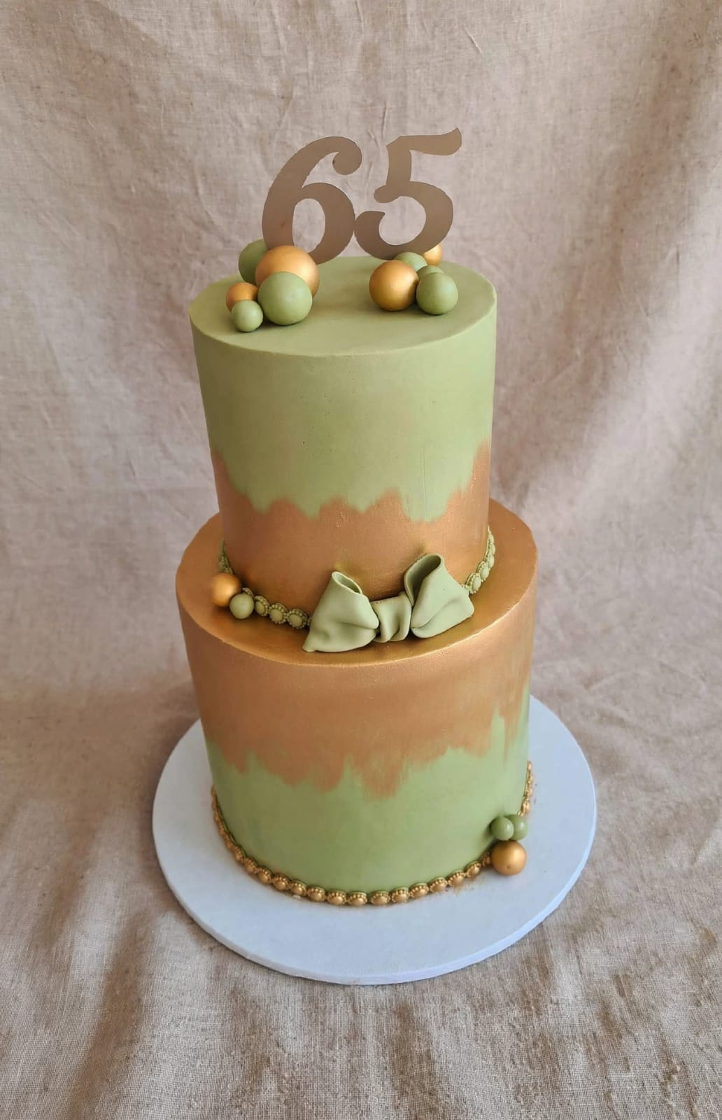 Celebration cake by Bakery Queens