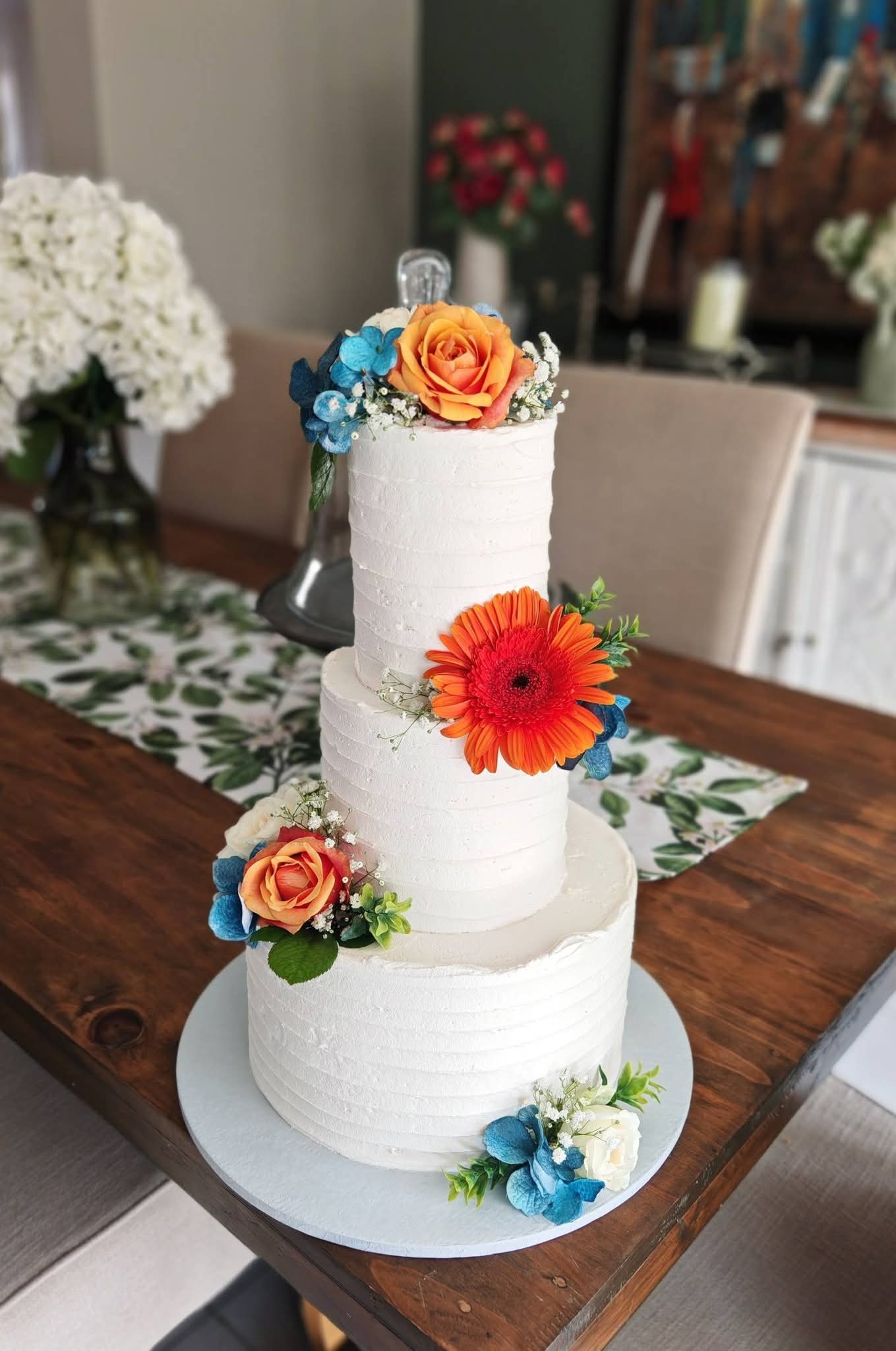 Wedding cake by Bakery Queens